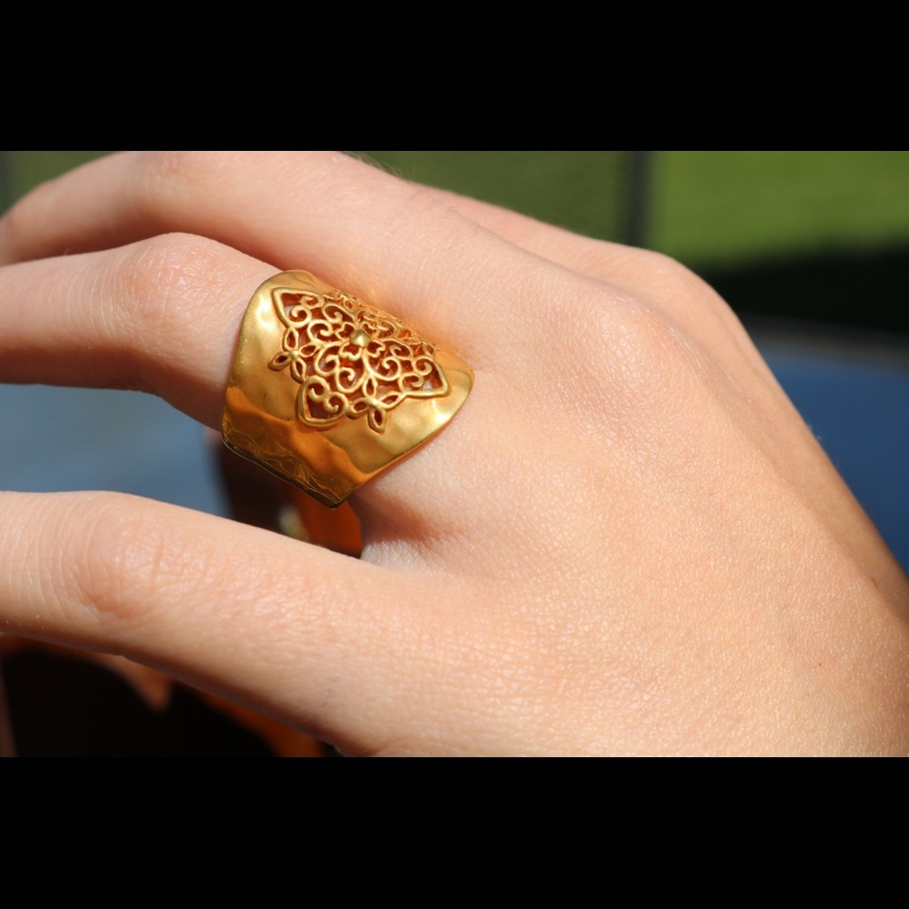 AHM Gold Ring